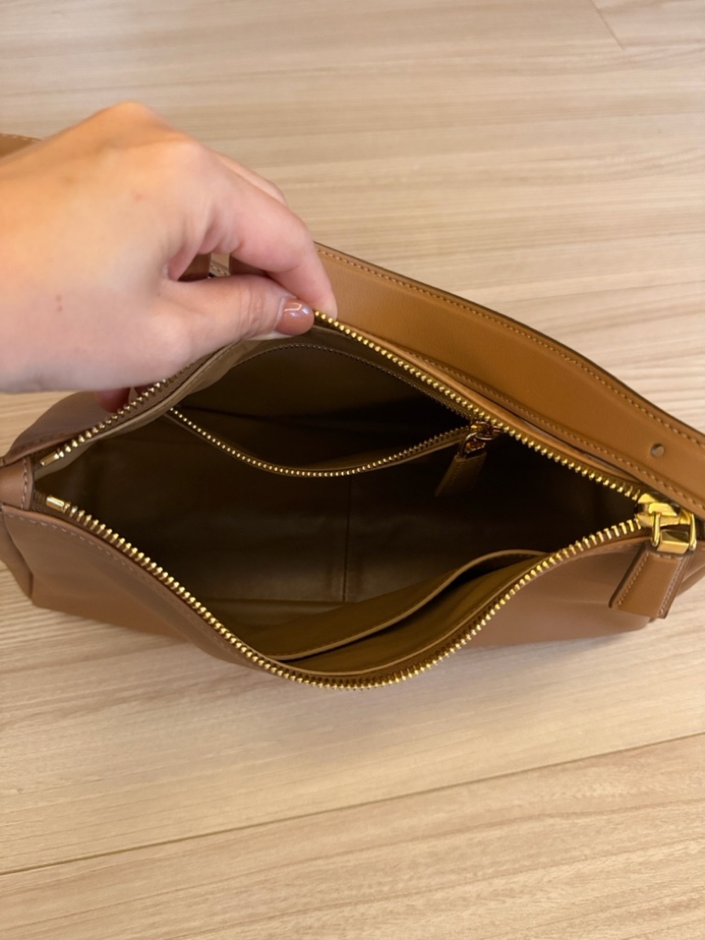 Prada Aimee medium handbag - Picture 7 of 9